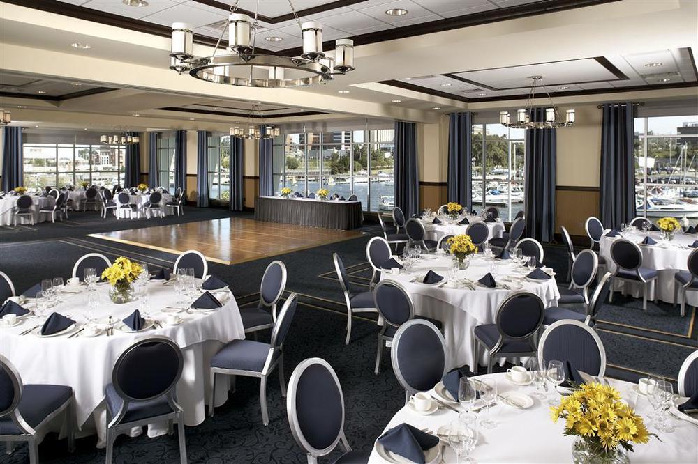 Sheraton Erie Bayfront Hotel Restoran gambar